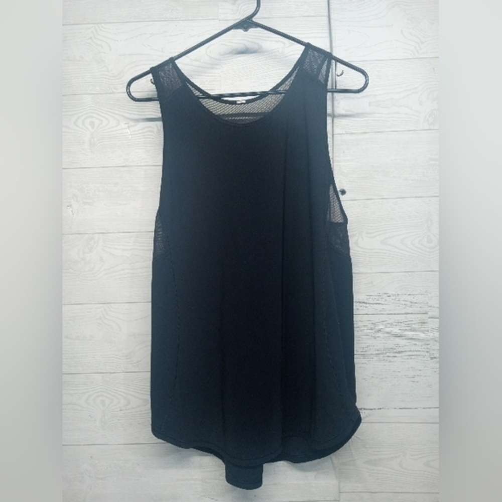 Lululemon Women's Size Large Black‎ Tank